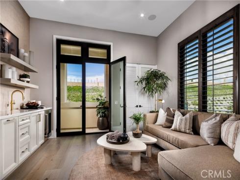 553 Peninsula , Irvine, CA