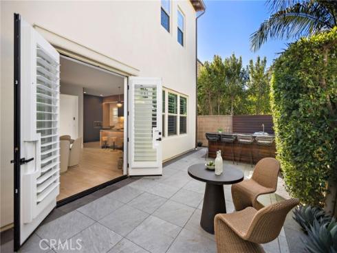 51  Fenway  , Irvine, CA