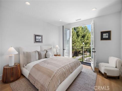 51  Fenway  , Irvine, CA