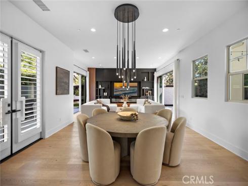 51  Fenway  , Irvine, CA