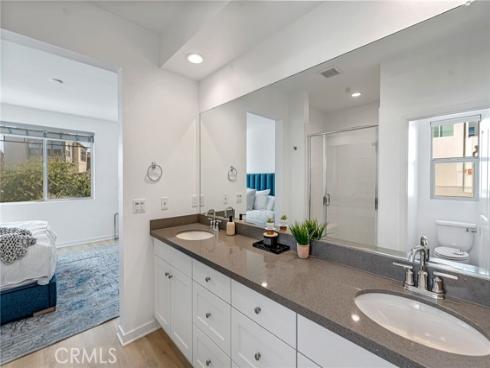 177 Frame , Irvine, CA