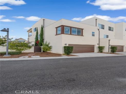 177 Frame , Irvine, CA