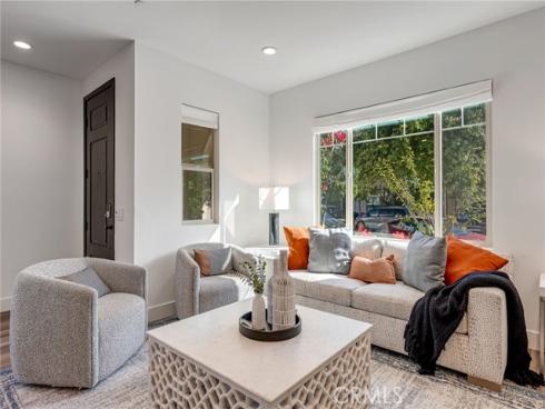 177 Frame , Irvine, CA