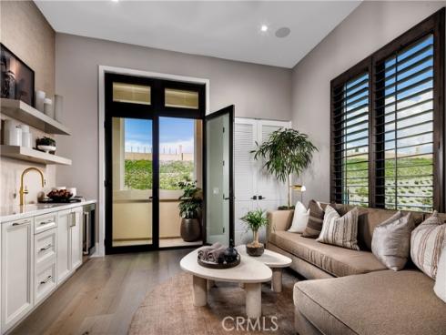 545 Peninsula , Irvine, CA