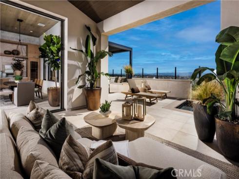 552 Peninsula , Irvine, CA