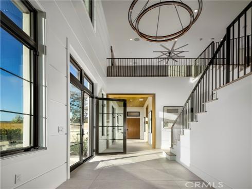 552 Peninsula , Irvine, CA