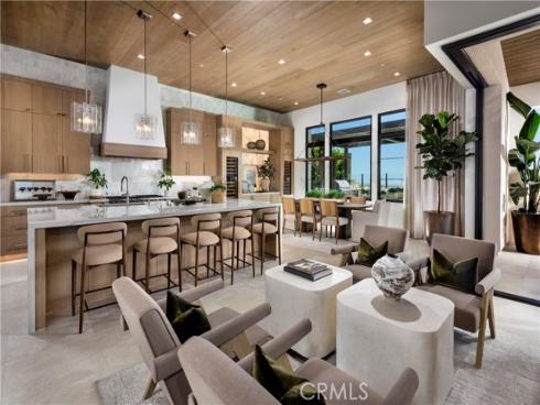 552 Peninsula , Irvine, CA