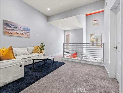 543 Rockefeller , Irvine, CA