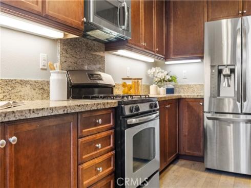 543 Rockefeller , Irvine, CA