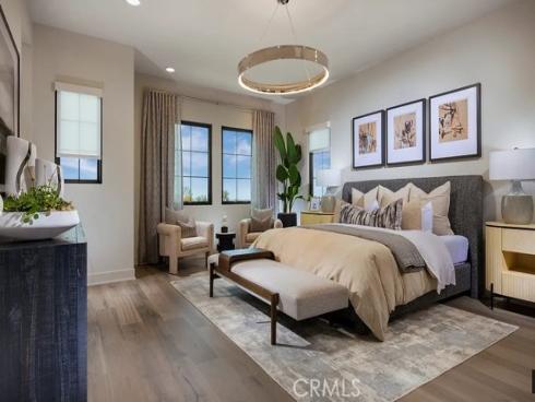 453 Treeline , Irvine, CA