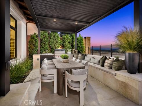 564 Peninsula , Irvine, CA