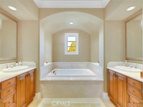 21 Ridgeview , Irvine, CA