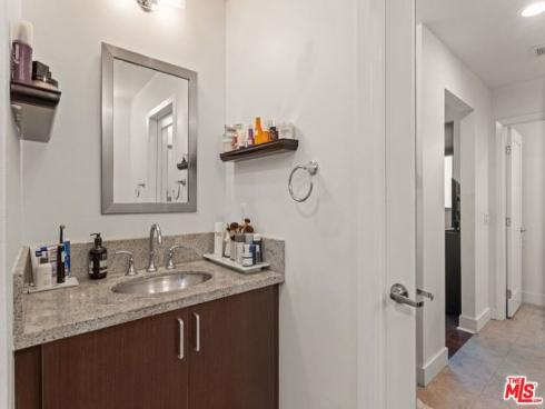 25 Delancy , Irvine, CA