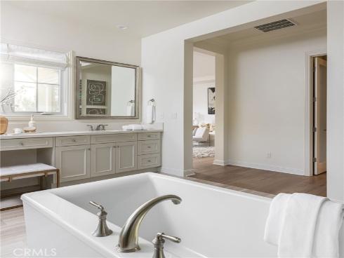 114 Great Oak , Irvine, CA