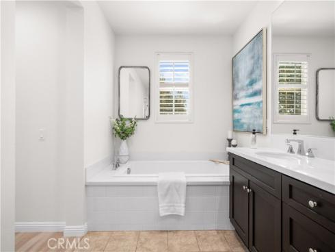 115 Hollow Tree , Irvine, CA