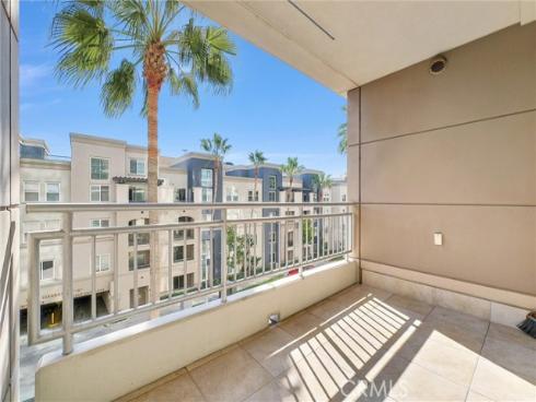 3044 Scholarship , Irvine, CA