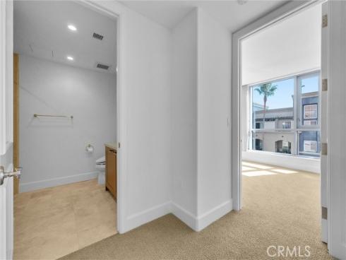3044 Scholarship , Irvine, CA