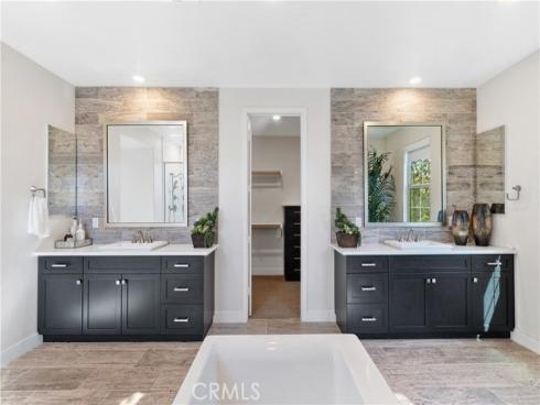94 Swift , Irvine, CA