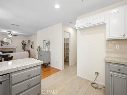 50 Linhaven , Irvine, CA