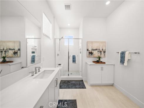 426 Treble , Irvine, CA