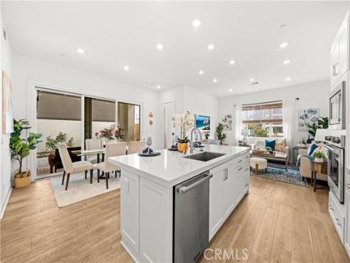 426 Treble , Irvine, CA