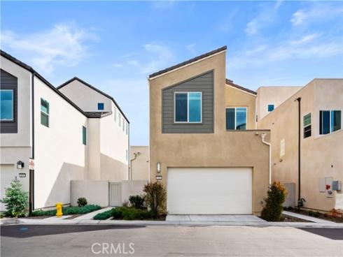 426 Treble , Irvine, CA