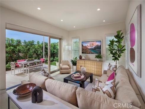 223  Birdseye  , Irvine, CA