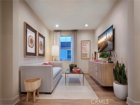 223  Birdseye  , Irvine, CA