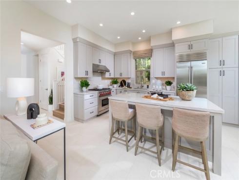 223  Birdseye  , Irvine, CA