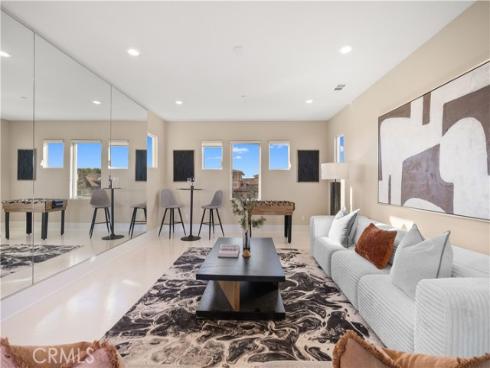 72 Ray , Irvine, CA