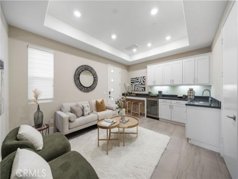 72 Ray , Irvine, CA
