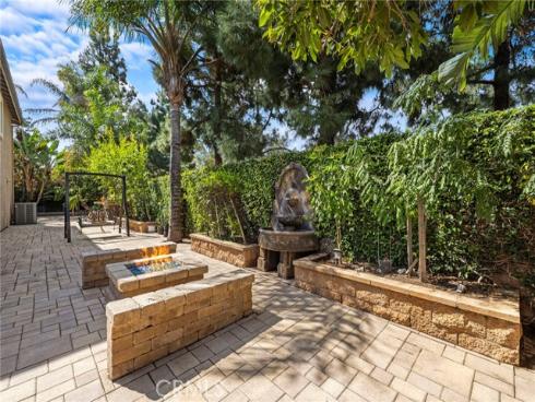 74 Linhaven , Irvine, CA