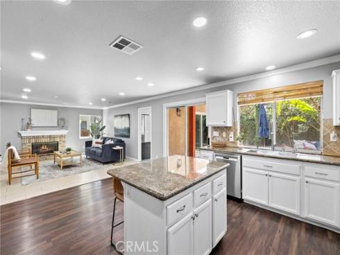 74 Linhaven , Irvine, CA