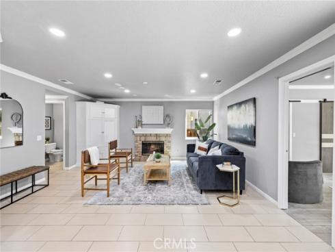 74 Linhaven , Irvine, CA