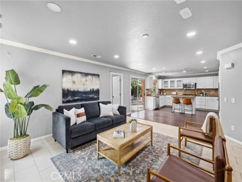 74 Linhaven , Irvine, CA
