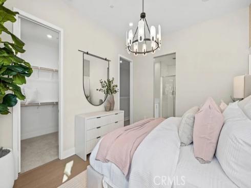 848 Sonia , Irvine, CA