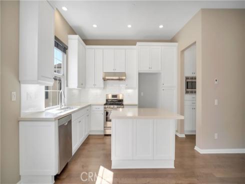 142 Firefly , Irvine, CA