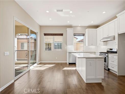 142 Firefly , Irvine, CA