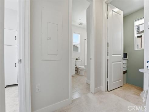 458 Loon , Irvine, CA