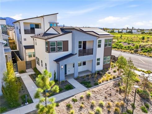 458 Loon , Irvine, CA