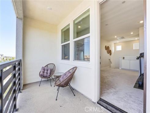 458 Loon , Irvine, CA