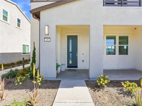 458 Loon , Irvine, CA