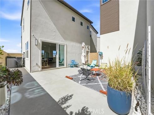 458 Loon , Irvine, CA