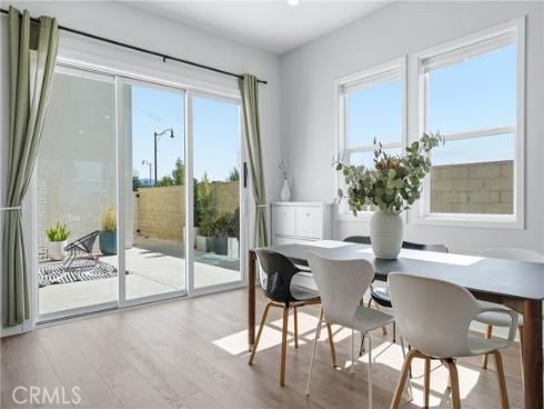 458 Loon , Irvine, CA