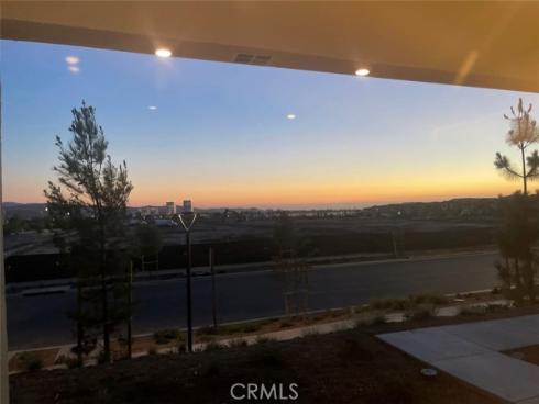 458 Loon , Irvine, CA