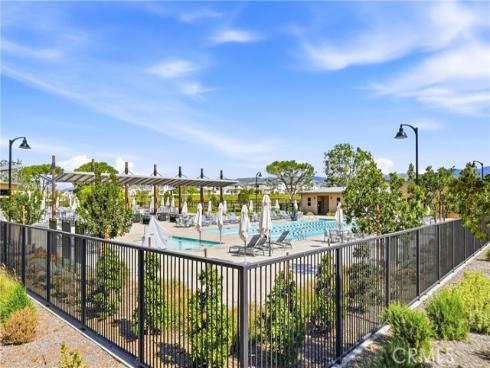458 Loon , Irvine, CA