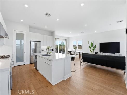 458 Loon , Irvine, CA