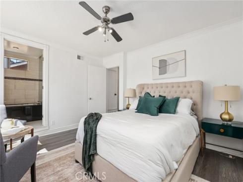 26 Helena 69 , Irvine, CA