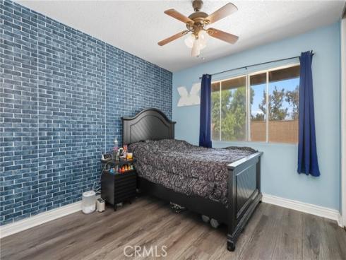 26 Helena 69 , Irvine, CA