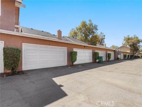26 Helena 69 , Irvine, CA